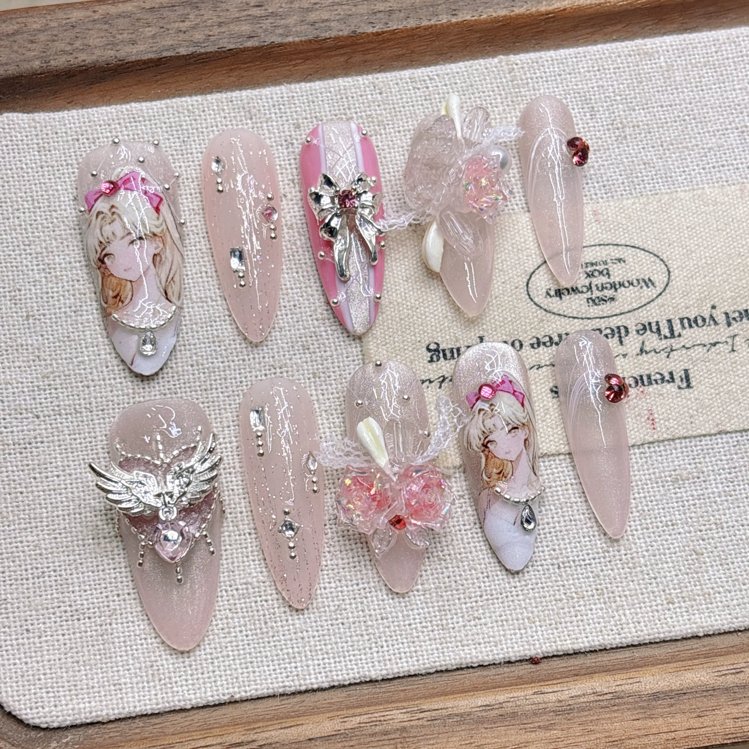 Pink Sailor Moon Cat Eye Gradient Press-on Nails | Nayanazara