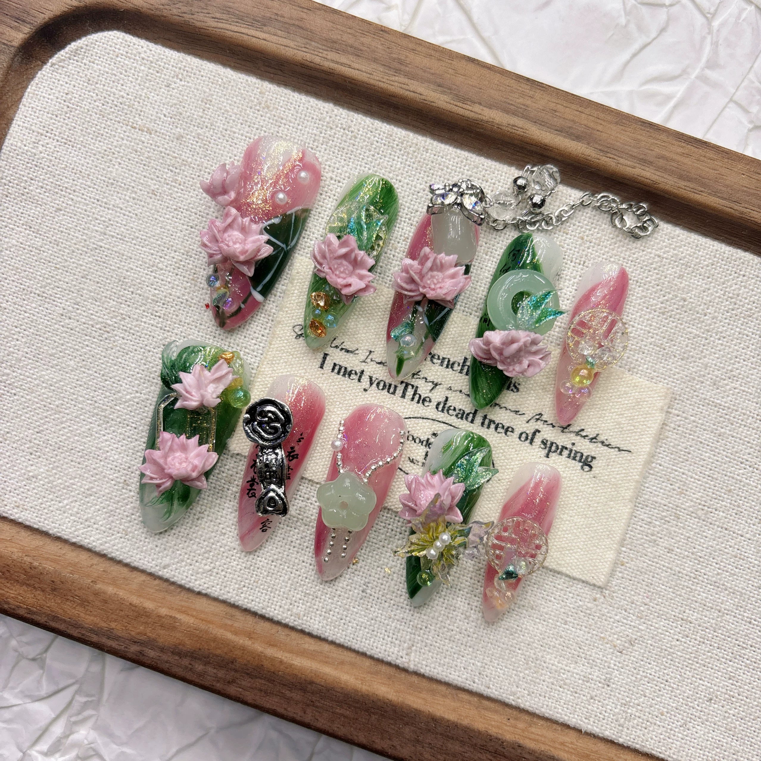 Pink Tassel Spring Lotus New Chinese Style Press-on Nails | Nayanazara