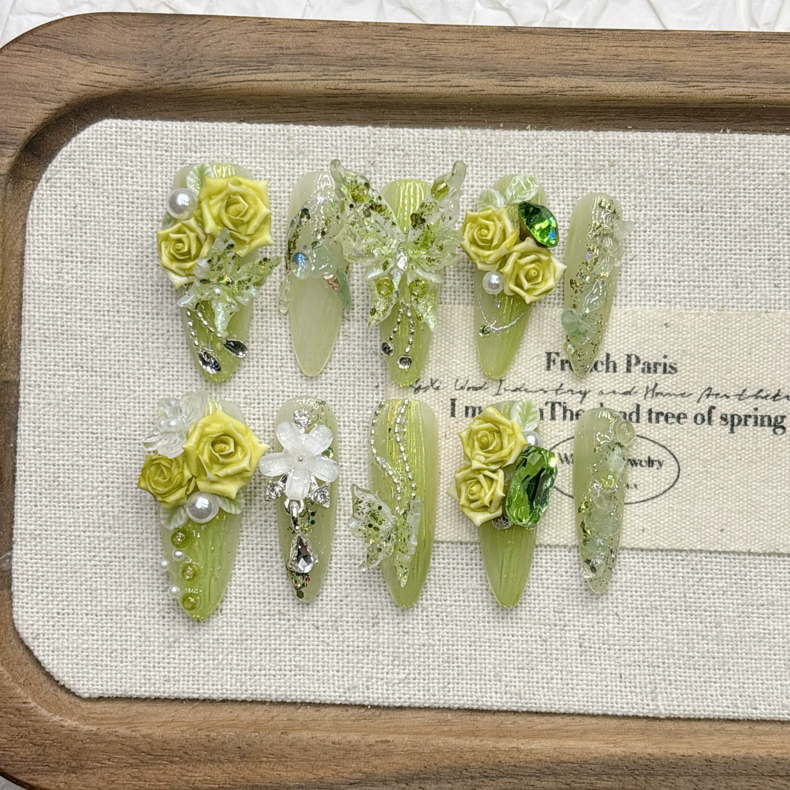 Gradient Green Forest Butterfly Press-on Nails | Nayanazara