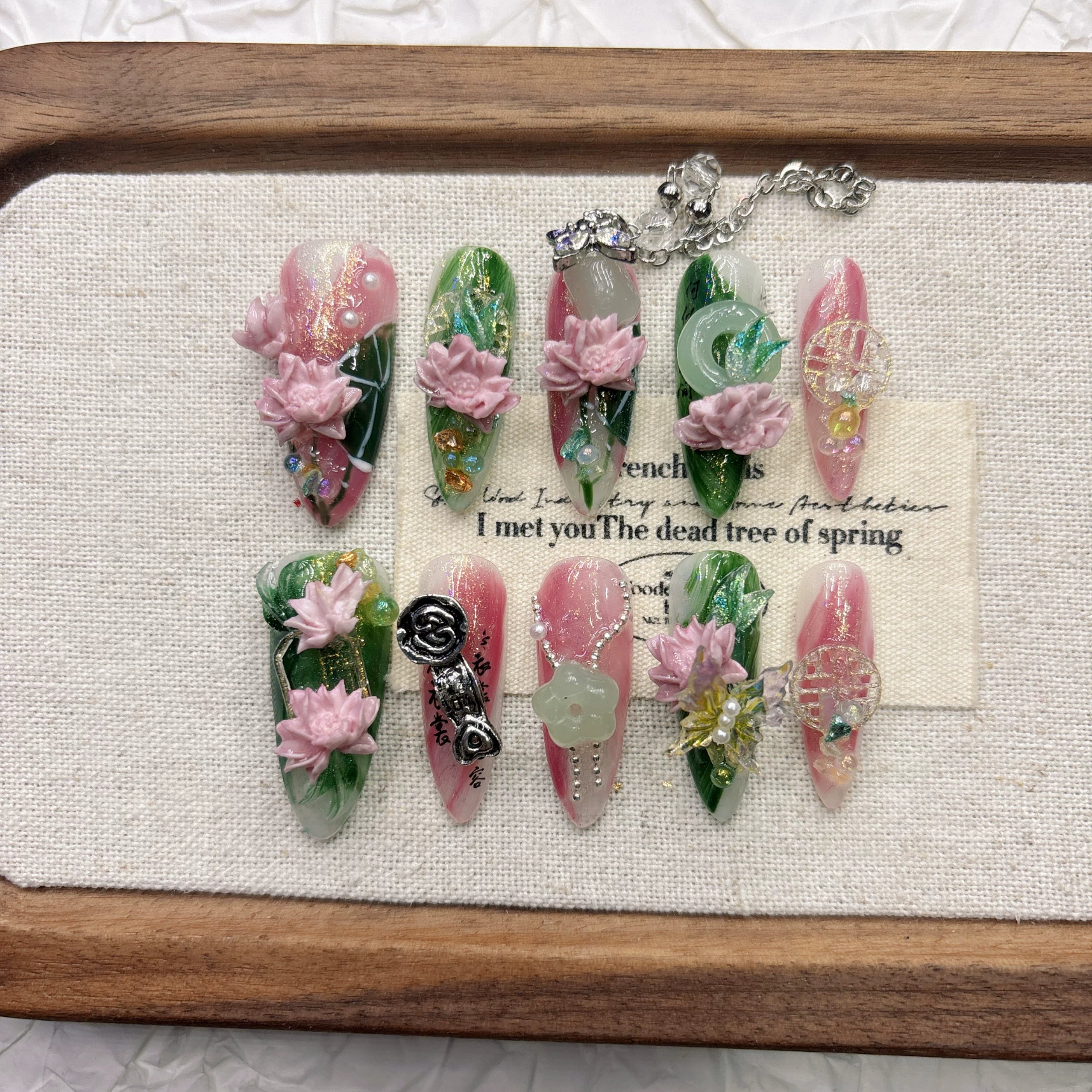 Pink Tassel Spring Lotus New Chinese Style Press-on Nails | Nayanazara