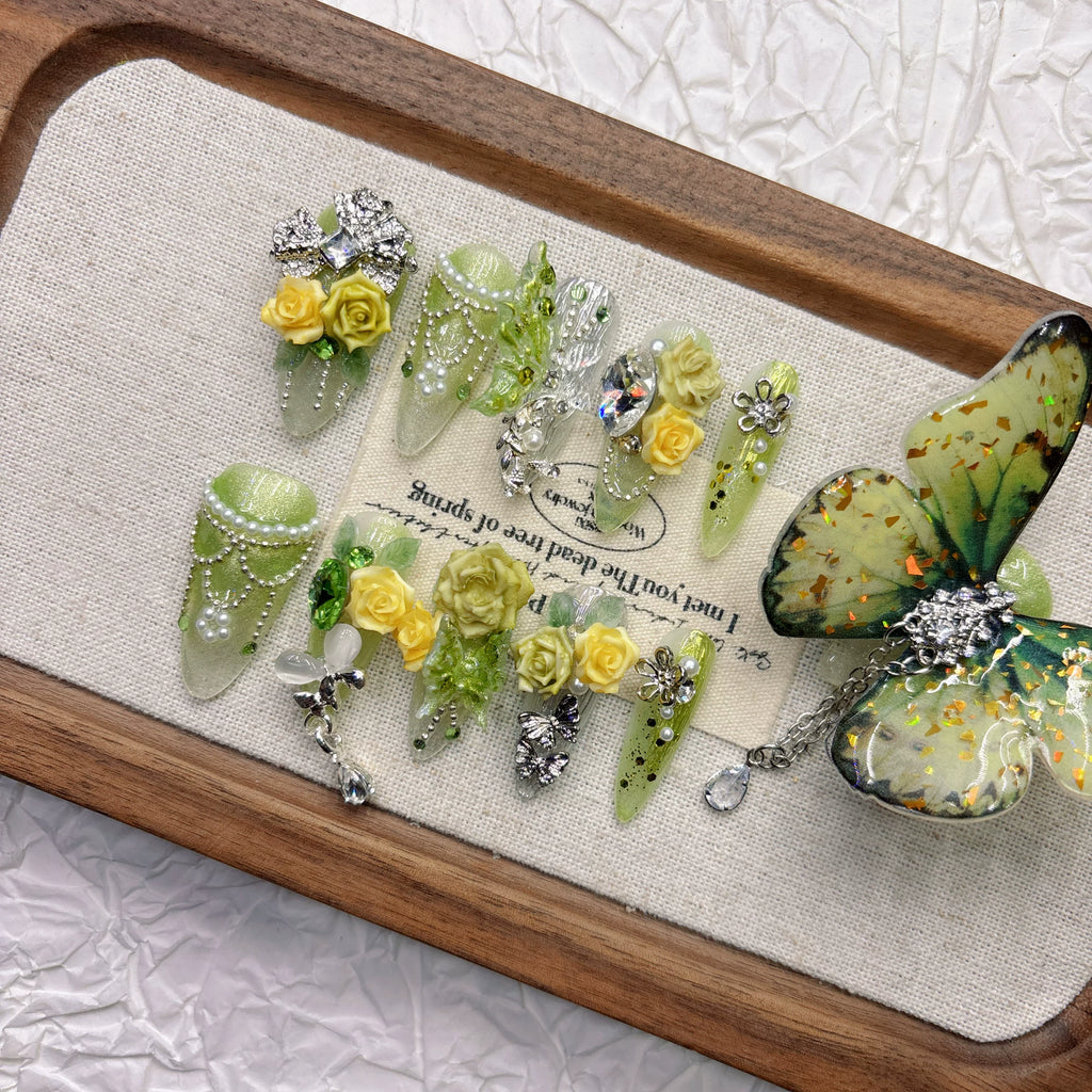 Fresh Green 3D Carved Handmade Press-on Nails | Nayanazara